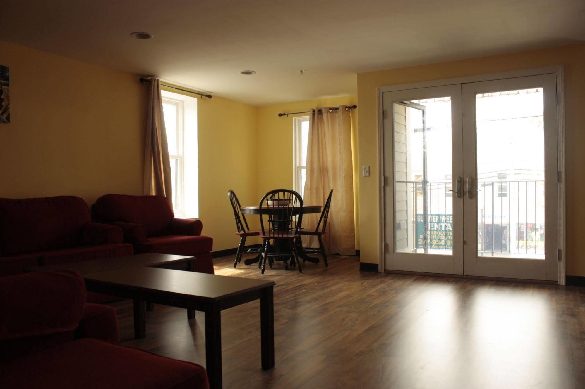 Beach Fantasy Apartment Suites Олд Орчард Бийч Екстериор снимка
